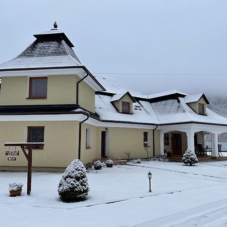 Penzion U Dvoch Levov Оравски-Подзамок Экстерьер фото